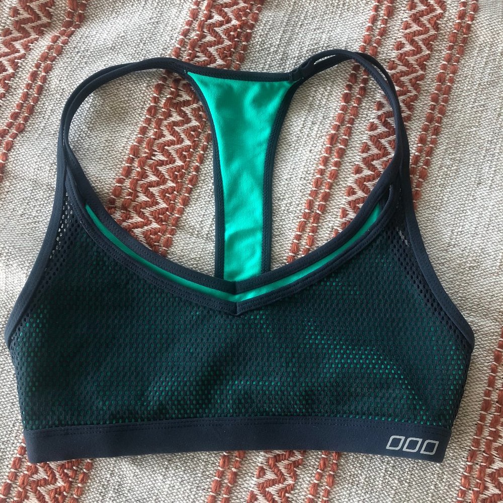 LORNA JANE SPORTS BRA SIZE S